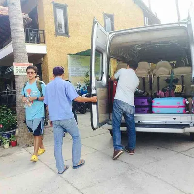 Thuê Xe Đi Campuchia Uy Tín Giá Rẻ Gọi Ngay 0847070777