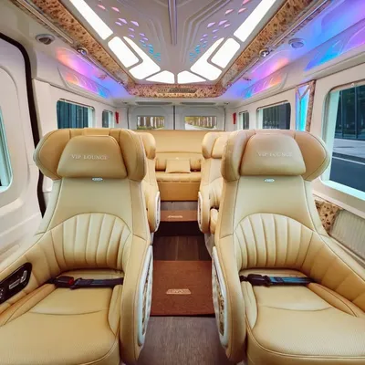 Cho Thuê Xe Limousine VIP Lounge Hyundai Solati