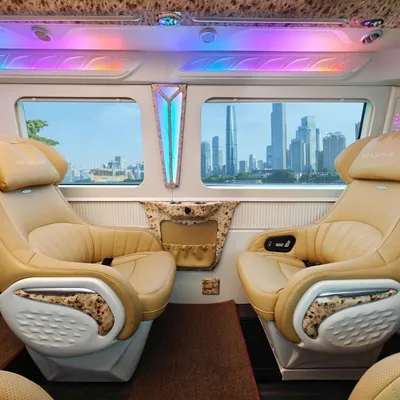 Cho Thuê Xe Limousine VIP Lounge Hyundai Solati