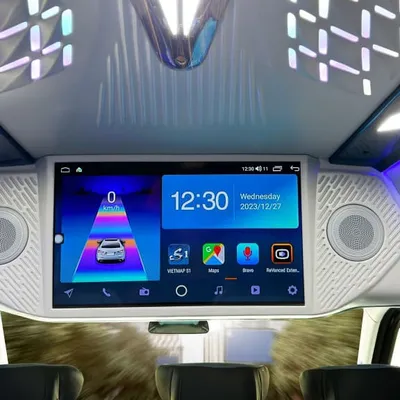 Cho Thuê Xe Limousine VIP Lounge Hyundai Solati