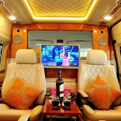 Thuê Xe Limousine Dcar President 9 Chỗ Cao Cấp