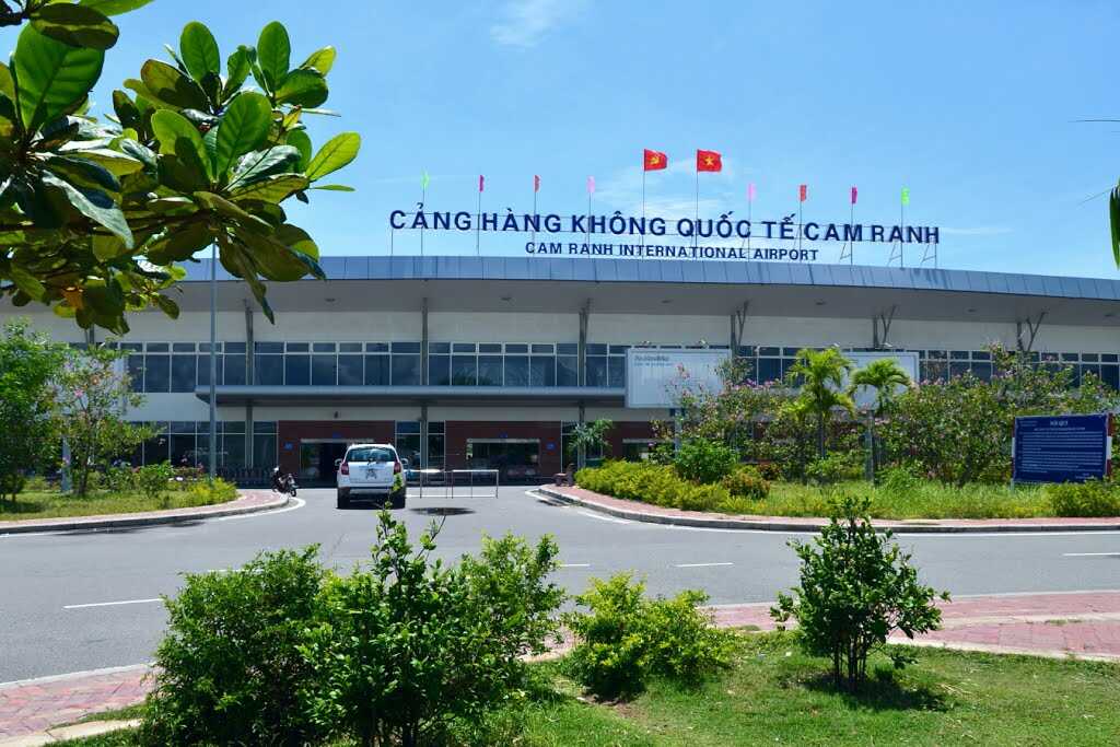 Từ Ninh Thuận đi Sài Gòn bằng máy bay