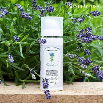 Kem Dưỡng Da Mụn Lavender Manufaktura 50ml