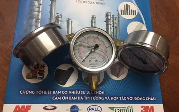 Đồng hồ đo áp có dầu cho bình lọc bình lọc chất lỏng Đồng hồ đo áp có dầu cho bình lọc bình lọc chất lỏng