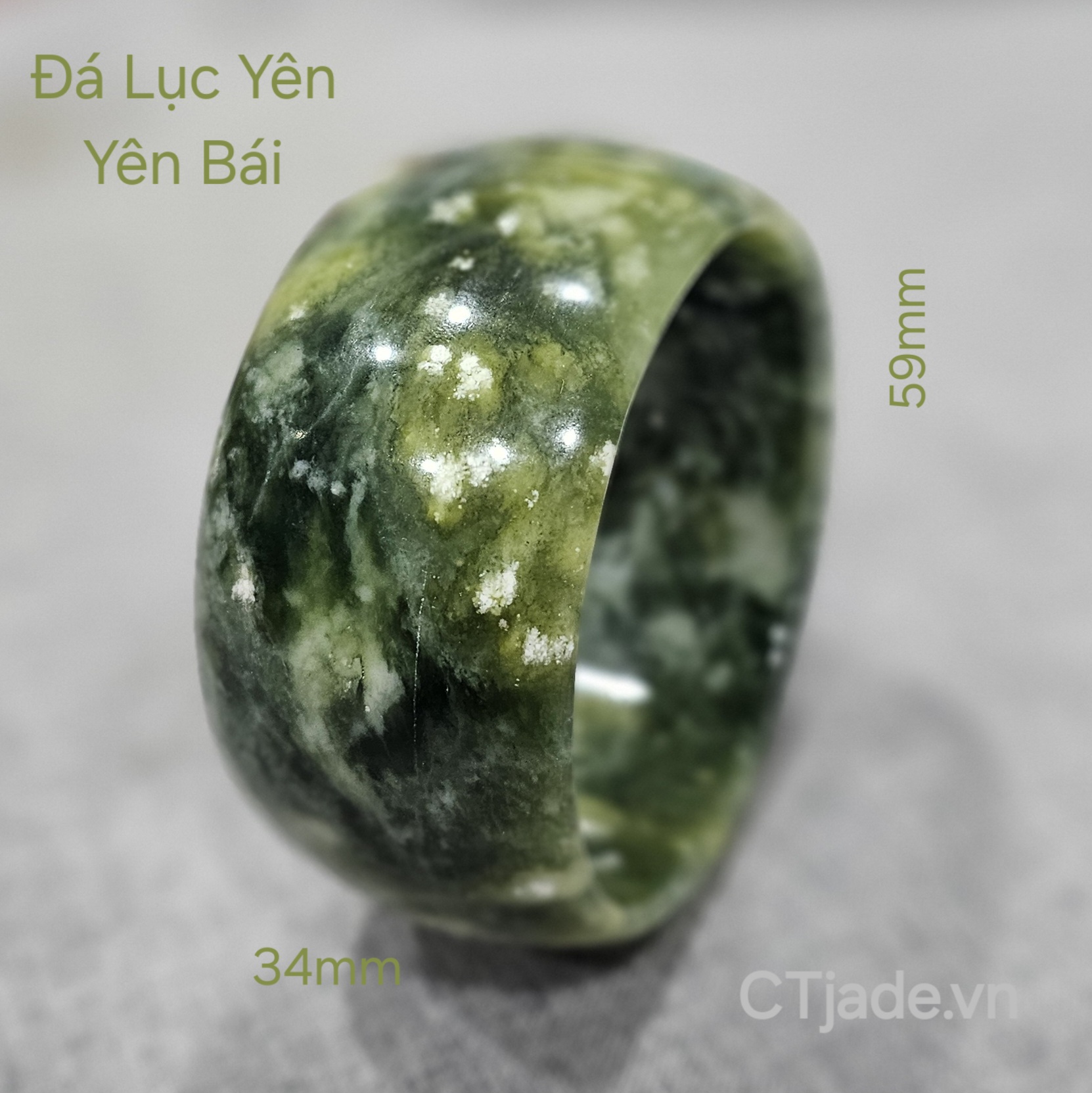 Serpentine này thì như nàng Xuân, cảnh vật hữu tình, hoa quả trù phú, rất được yêu chọn! Serpentine này thì như nàng Xuân, cảnh vật hữu tình, hoa quả trù phú, rất được yêu chọn!