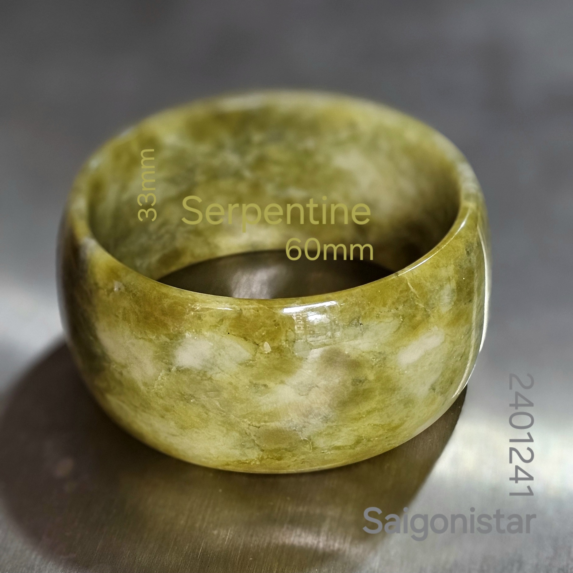 Vòng Serpentine lớn đẹp độc đáo Vòng Serpentine lớn đẹp độc đáo