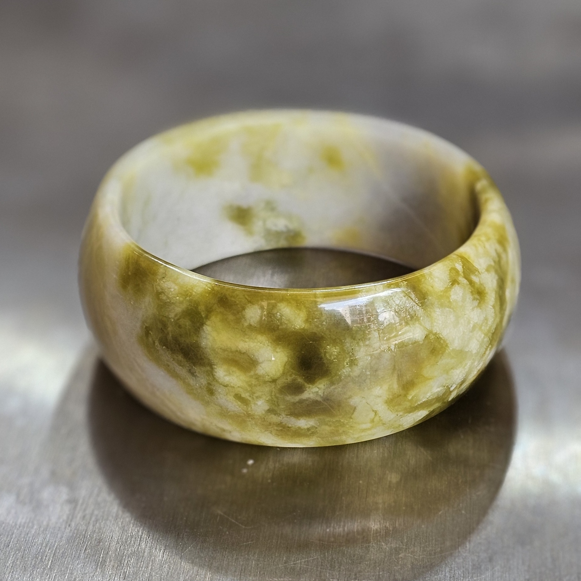 Vòng Serpentine lớn đẹp độc đáo Vòng Serpentine lớn đẹp độc đáo