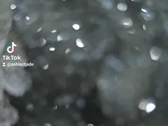 Làm thế nào để cảm nhận hàng triệu tia sáng từ các tinh thể đá quý?