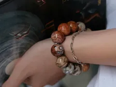 Mua vòng tay cho nam ở đâu đẹp cứ mua, trông mạnh mẽ, độc đáo đẹp đẽ là đón!