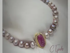 Trang sức của tình yêu, quà tặng người yêu thường dùng đá quý, đá bán quý cho giá trị, ý nghĩa.