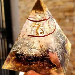 Mẫu 2211076 Orgonite Kim tự tháp phong thủy, kim tự tháp năng lượng Crystal Light | CTjade