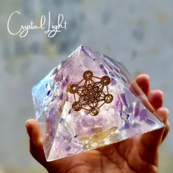 P2105235 Kim tự tháp phong thủy năng lượng Giza hình học thiêng đá Fluorite thiên nhiên |  CTjade