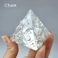 Mẫu P2111250 | Kim tự tháp mỹ thuật đá thạch anh hồng thiên nhiên