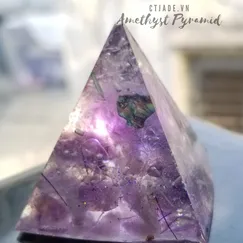 Mẫu 20040467 Kim Tự Tháp Đá Thạch Anh Tím Crystal Light