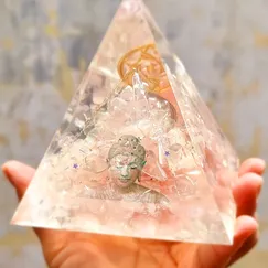 Mẫu 2210308 Kim tự tháp phong thủy, kim tự tháp năng lượng Crystal Light, Orgonite Crystal Light