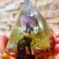 Mẫu 2211062 Orgonite Kim tự tháp phong thủy, kim tự tháp năng lượng Crystal Light, Orgonite Crystal Light