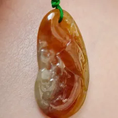 SGN 2503211 Trang sức đá phong thủy thịnh vượng, mặt ngọc sắc hoàng kim CTjade