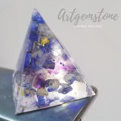 Mẫu số 2004010 Kim Tự Tháp Đá Lapis Lazuli Crystal Light