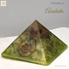 Kim Tự Tháp Orgonite Hoàng Kim | H0309 | Crystal Light