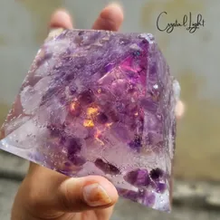 P2104086 Kim tự tháp Giza năng lượng phong thủy đá Thạch anh tóc và tím | CrystalLight