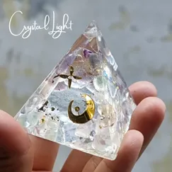 P2105243 Kim Tự Tháp Phong Thủy Hình Học Thiêng, Đá Fluorite Thiên Nhiên |  CTjade