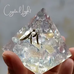 P2105240 Kim tự tháp phong thủy năng lượng Giza hình học thiêng đá Fluorite thiên nhiên |  CTjade