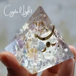 P2105244 Kim tự tháp phong thủy năng lượng Giza hình học thiêng đá Fluorite thiên nhiên |  CTjade