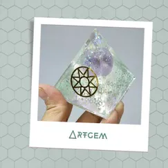 Mẫu P2107065B Kim Tự Tháp Đá Thiên nhiên Artgem