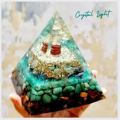 Mẫu 2210313 Kim tự tháp phong thủy, kim tự tháp năng lượng Crystal Light, Orgonite Crystal Light