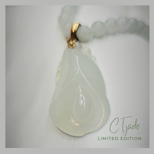 Trang sức của tình yêu có thể dùng bạch ngọc thanh khiết Trang sức của tình yêu có thể dùng bạch ngọc thanh khiết