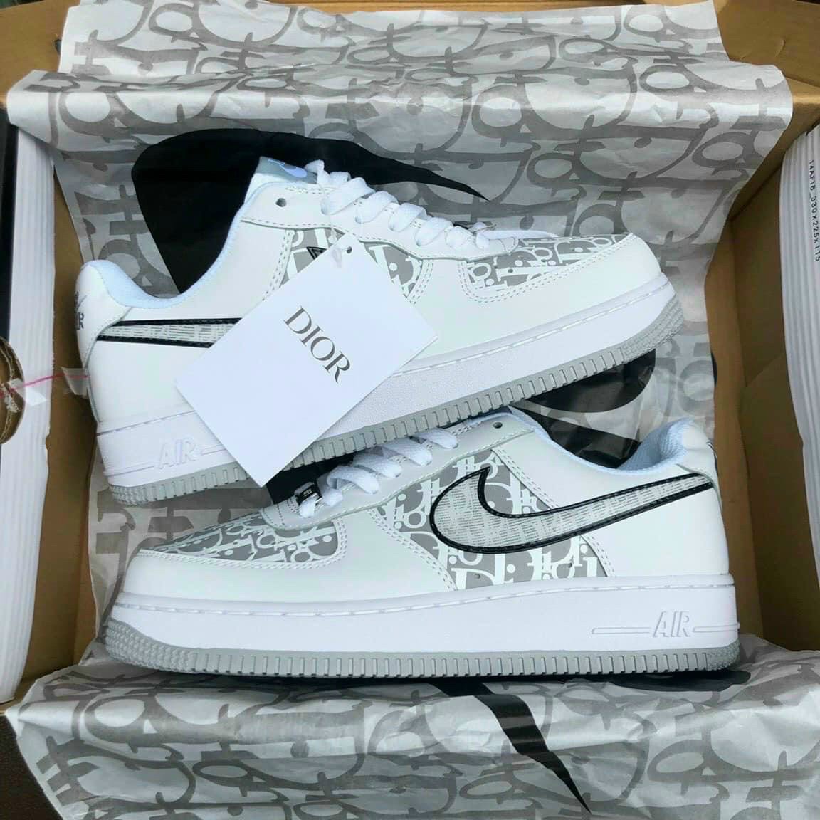 Giày Nike Air Force 1 Low White x Dior Đế Đen
