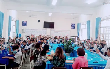 KHÔNG CHỈ ĐƠN GIẢN LÀ TRAO TẶNG