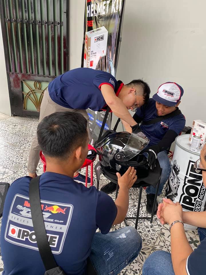 BỘ CHĂM SÓC MŨ BẢO HIỂM IPONE HELMET KIT BỘ CHĂM SÓC MŨ BẢO HIỂM IPONE HELMET KIT