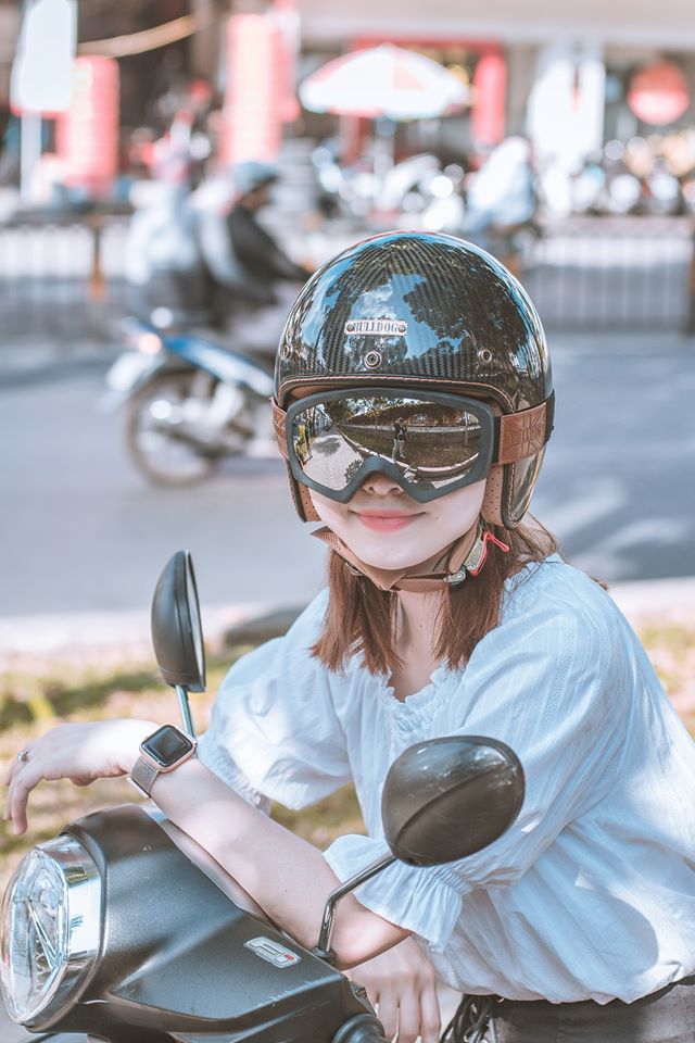 Mũ 3/4 Bulldog Heli Carbon 3D Mũ 3/4 Bulldog Heli Carbon 3D