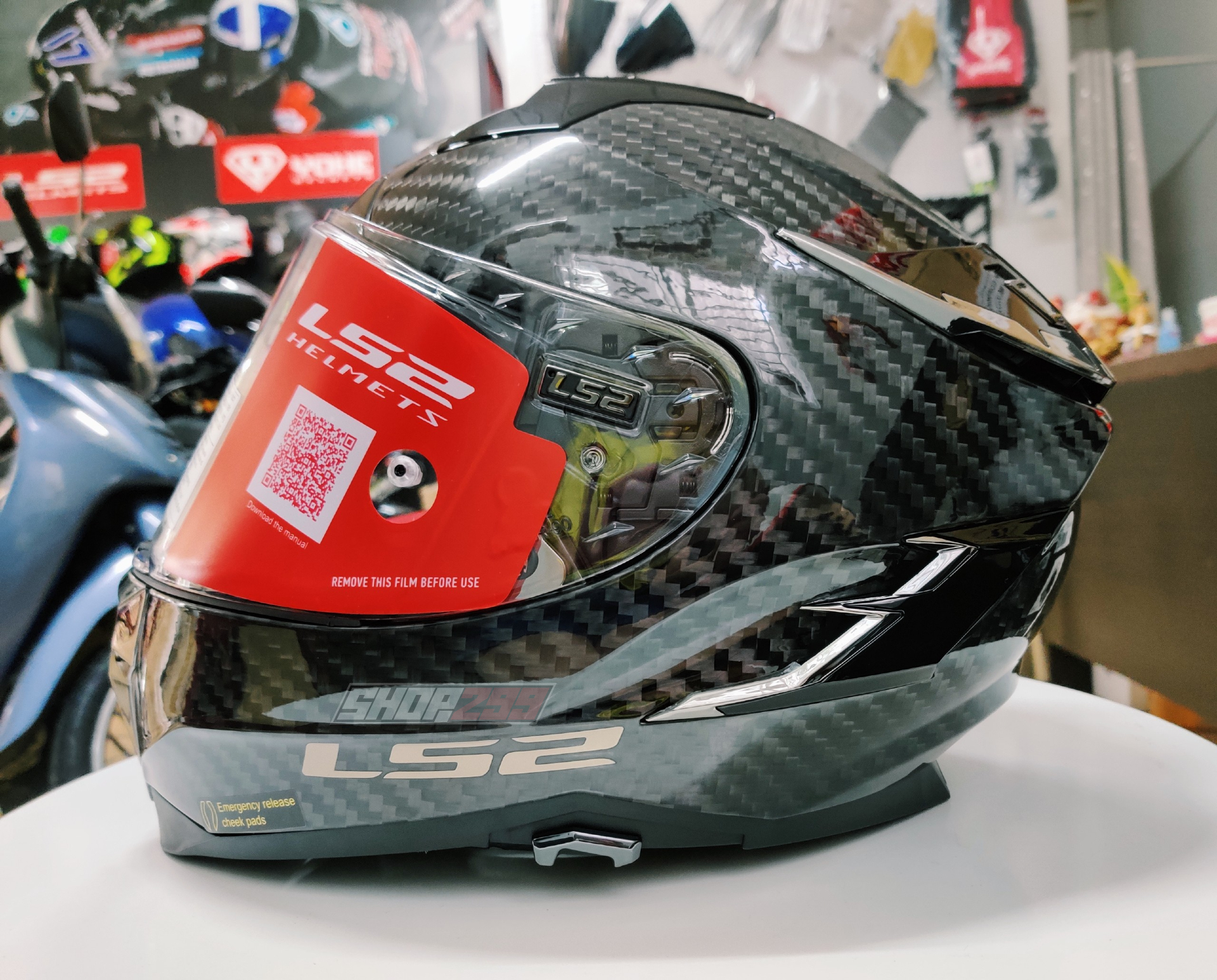 Vỏ mũ fullface LS2 FF327 Challenger CT2 Carbon Vỏ mũ fullface LS2 FF327 Challenger CT2 Carbon