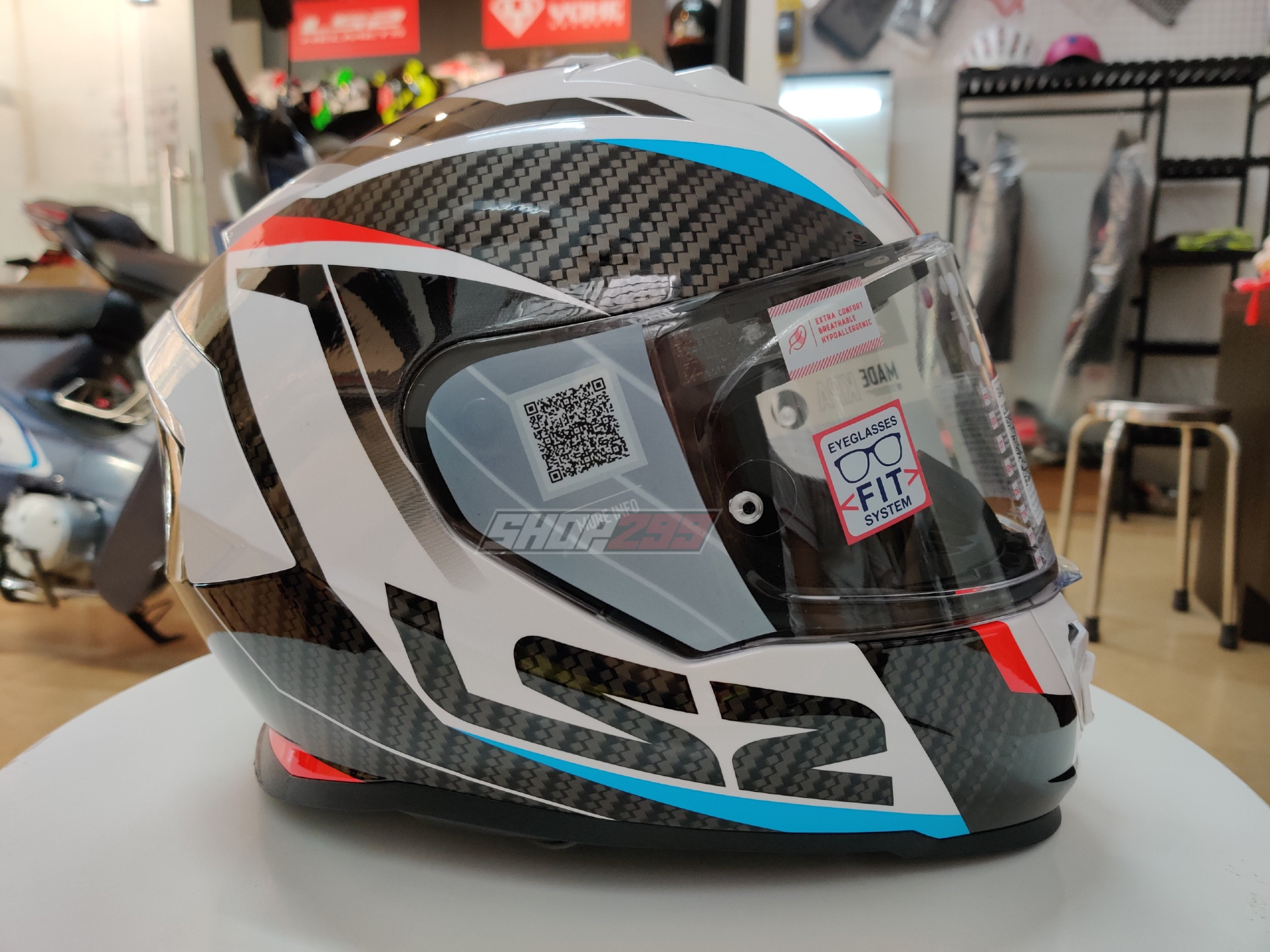 Mũ fullface LS2 Storm Racer Đỏ Xanh Mũ fullface LS2 Storm Racer Đỏ Xanh