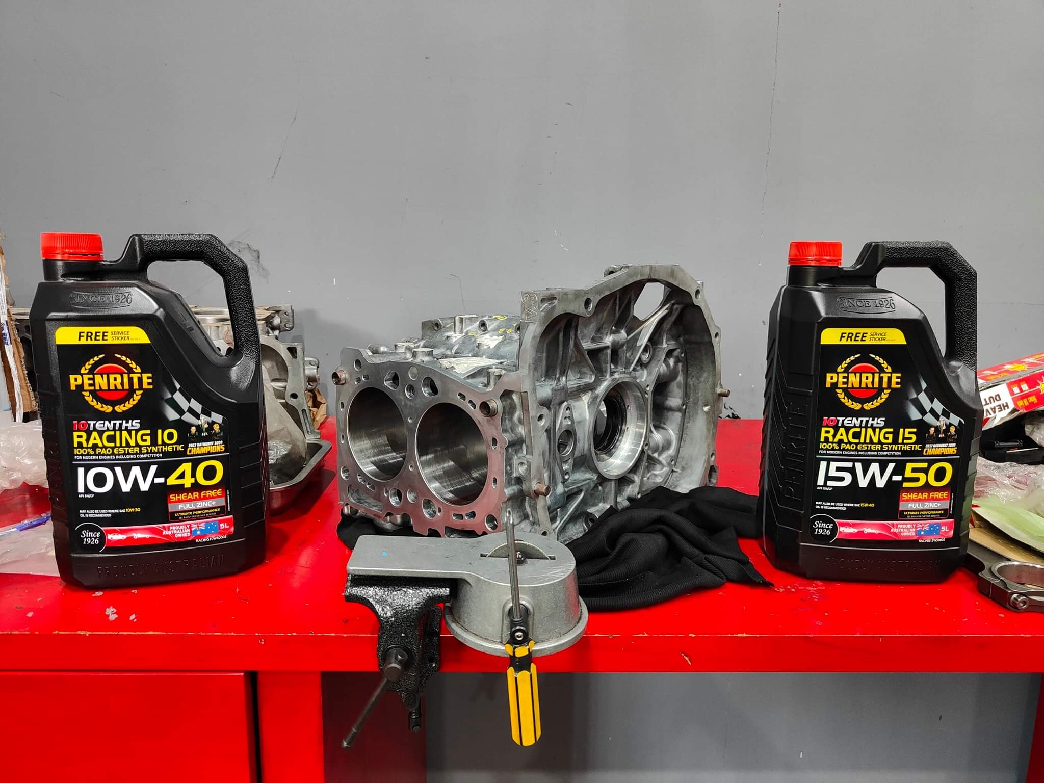 NHỚT PENRITE 10 TENTHS RACING 15 15W50 (100% PAO & ESTER) 5L NHỚT PENRITE 10 TENTHS RACING 15 15W50 (100% PAO & ESTER) 5L