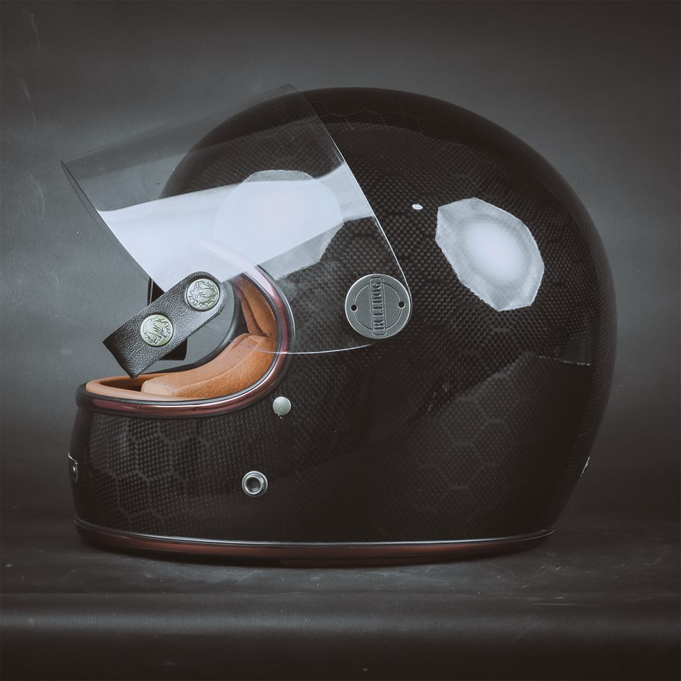 Mũ Fullface Bulldog Clasico Carbon Medusa Mũ Fullface Bulldog Clasico Carbon Medusa