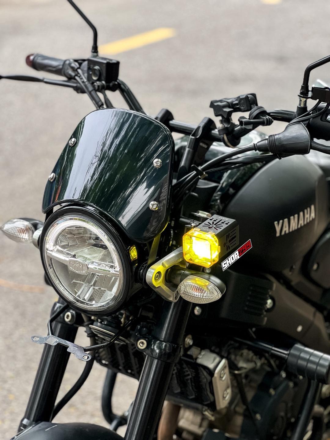 ĐÈN TRỢ SÁNG BI CẦU KENZO X200 - MẪU 2025 ĐÈN TRỢ SÁNG BI CẦU KENZO X200 - MẪU 2025