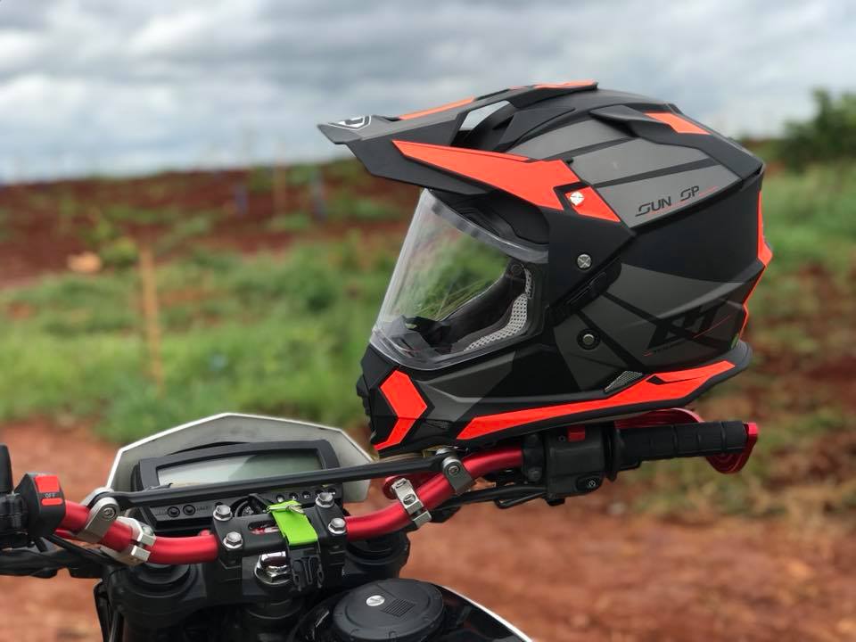 Kính chắn Mũ Dual Sport Yohe 632A Adventure Đen Cam Nhám Kính chắn Mũ Dual Sport Yohe 632A Adventure Đen Cam Nhám