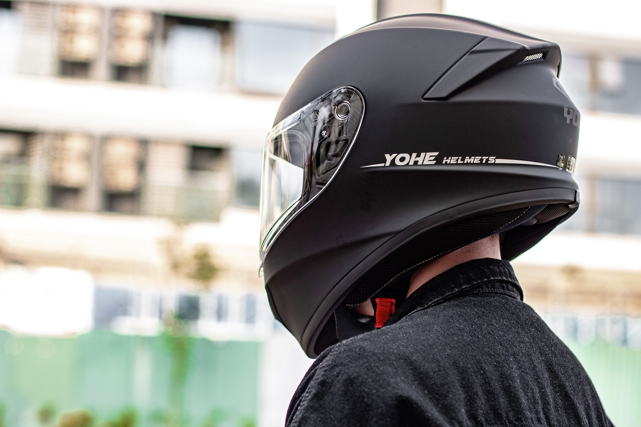 Đuôi gió Mũ Fullface Yohe 977 Đen Nhám Đuôi gió Mũ Fullface Yohe 977 Đen Nhám