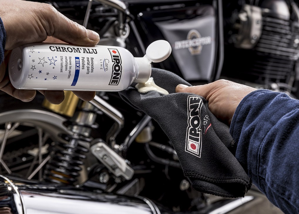 KEM ĐÁNH BÓNG KIM LOẠI IPONE CHROM' ALU (200ML) KEM ĐÁNH BÓNG KIM LOẠI IPONE CHROM' ALU (200ML)