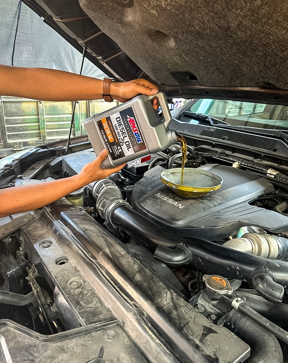 Dầu Nhớt Xe Hơi Tổng Hợp 100% AMSOIL HEAVY DUTY DIESEL OIL 5W40 - 3.78L Dầu Nhớt Xe Hơi Tổng Hợp 100% AMSOIL HEAVY DUTY DIESEL OIL 5W40 - 3.78L