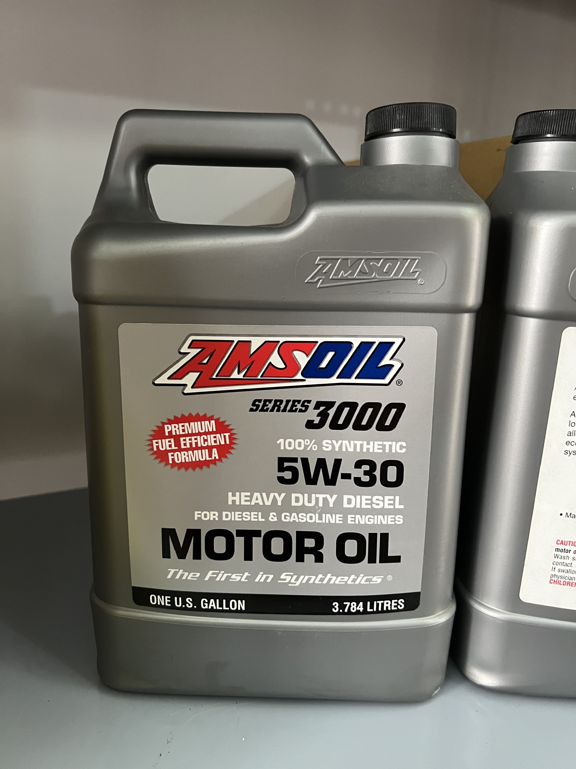 Dầu Nhớt Tổng Hợp AMSOIL Series 3000 Synthetic Heavy Duty Diesel Oil 5W30 - 3.78L Dầu Nhớt Tổng Hợp AMSOIL Series 3000 Synthetic Heavy Duty Diesel Oil 5W30 - 3.78L