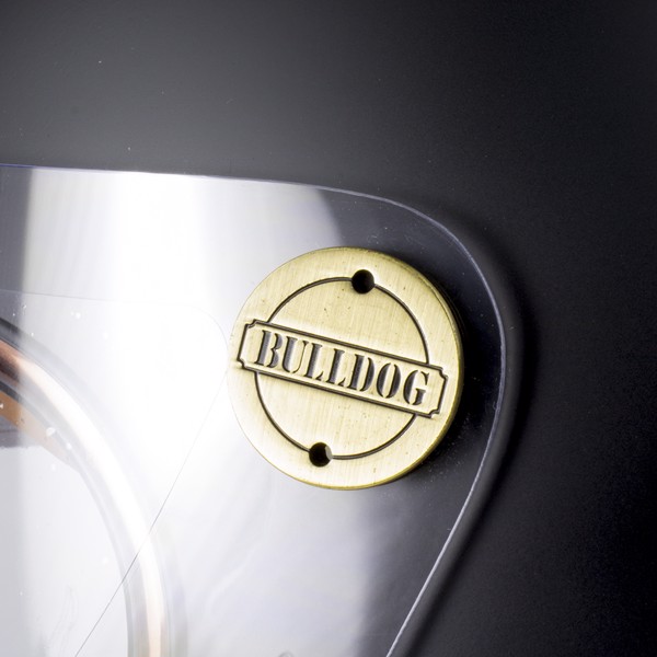 Tag thương hiệu của Mũ Fullface Bulldog Torii Đen Bóng Tag thương hiệu của Mũ Fullface Bulldog Torii Đen Bóng