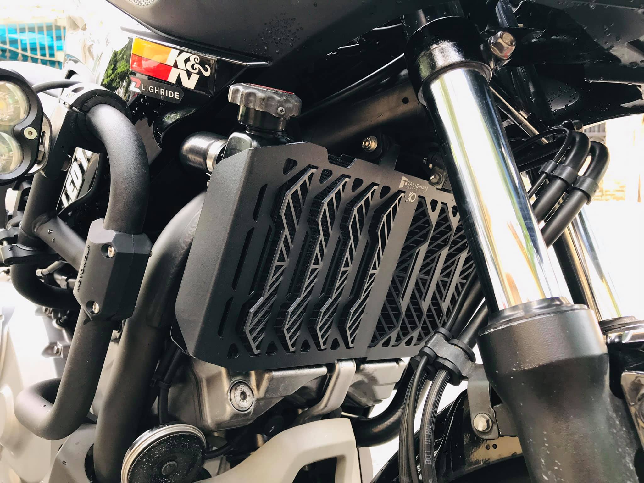 CHE KÉT NƯỚC TALISMAN CHO HONDA NC700X CHE KÉT NƯỚC TALISMAN CHO HONDA NC700X