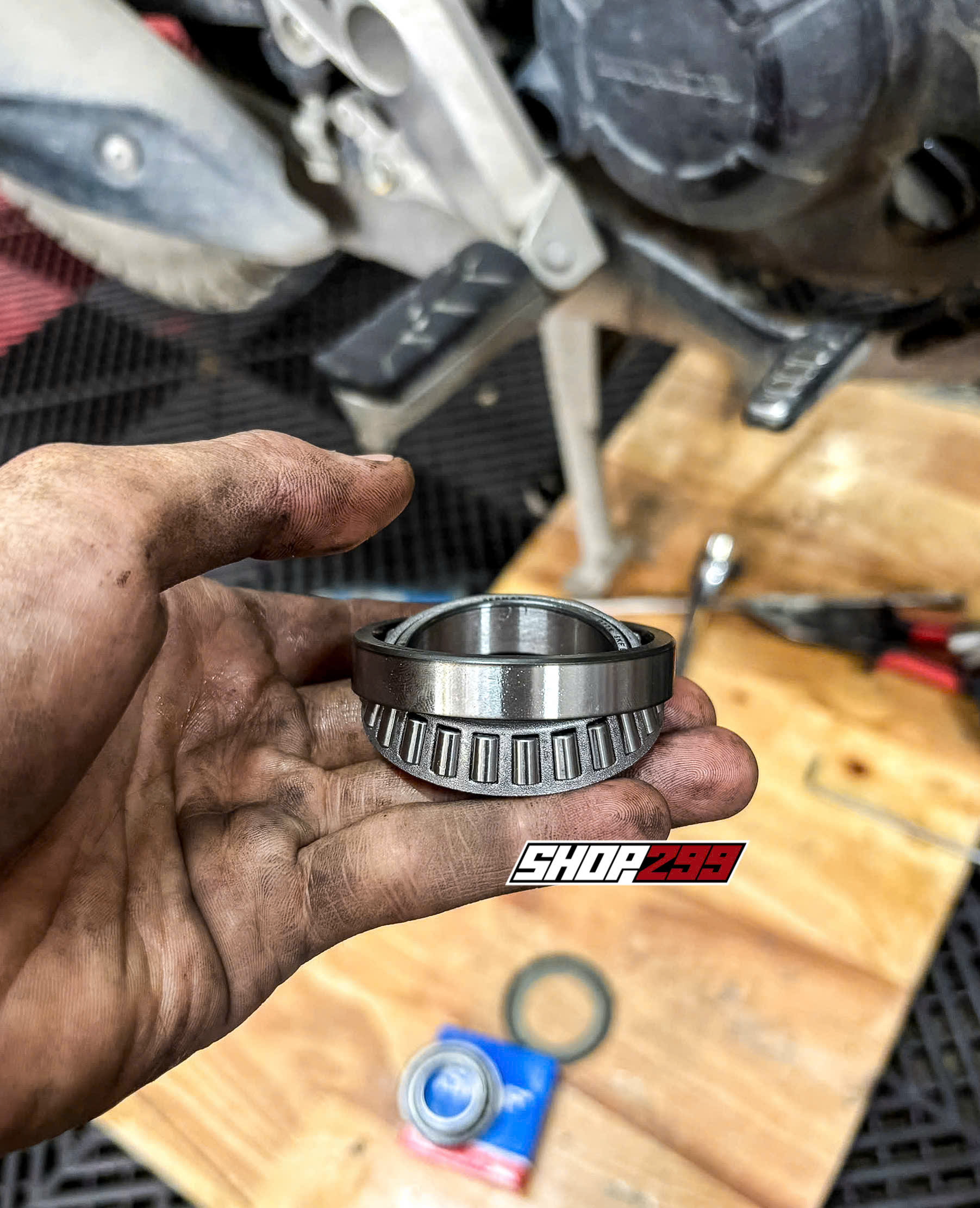 CHÉN CỔ BI ĐŨA SKF CHO HONDA (WINNER / VARIO / PCX / AIR BLADE / SH,..) CHÉN CỔ BI ĐŨA SKF CHO HONDA (WINNER / VARIO / PCX / AIR BLADE / SH,..)