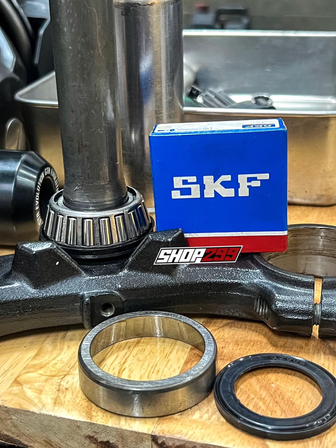 CHÉN CỔ BI ĐŨA SKF - HONDA CB1000R/ CB650R/ CB500X/ CB300R CHÉN CỔ BI ĐŨA SKF - HONDA CB1000R/ CB650R/ CB500X/ CB300R