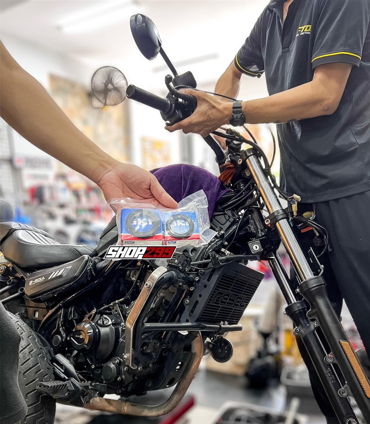 CHÉN CỔ BI ĐŨA SKF - HONDA CB1000R/ CB650R/ CB500X/ CB300R CHÉN CỔ BI ĐŨA SKF - HONDA CB1000R/ CB650R/ CB500X/ CB300R