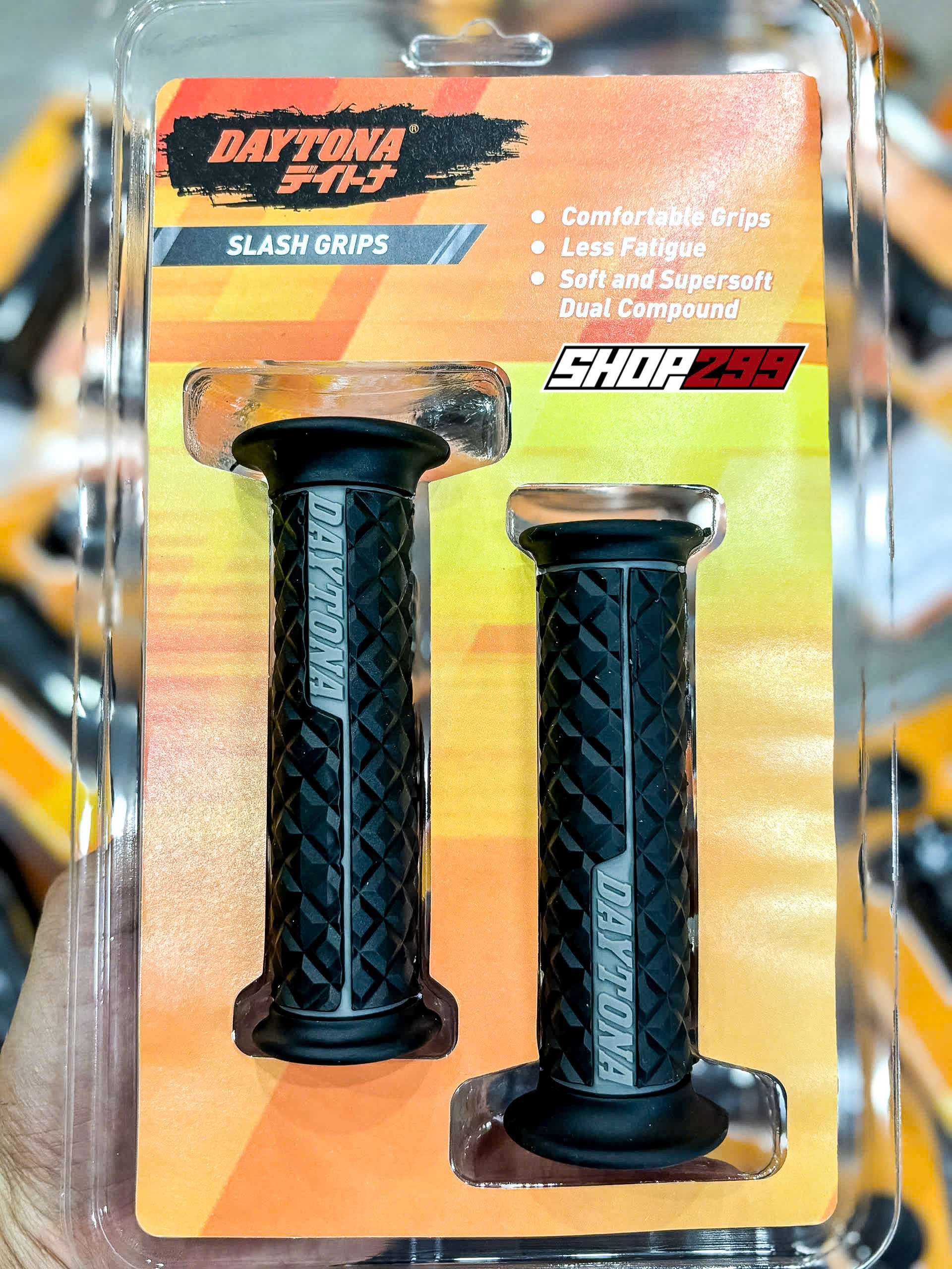 BAO TAY DAYTONA SPLASH ĐEN XÁM CHÍNH HÃNG - 120MM BAO TAY DAYTONA SPLASH ĐEN XÁM CHÍNH HÃNG - 120MM